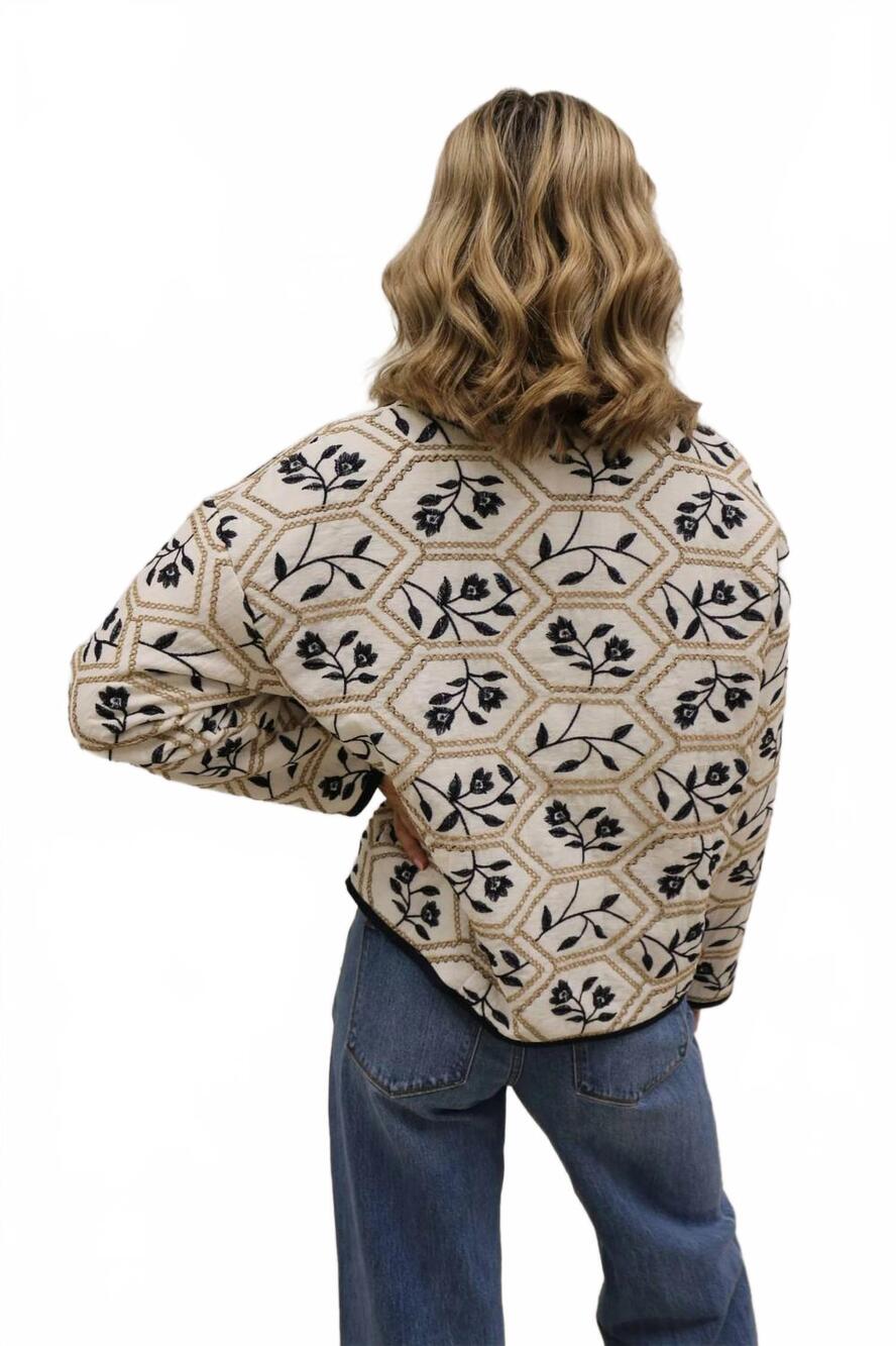 NEW ENTRO portman quilted embroidered floral jacket in cream navy - Picture 4 of 8